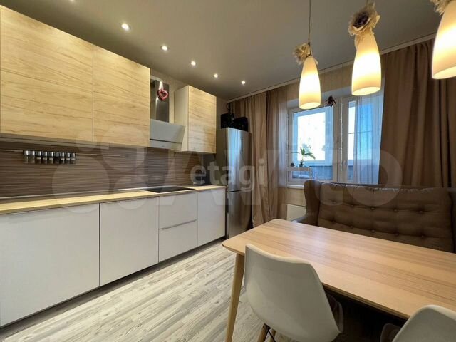 2-к. квартира, 57,3 м², 15/15 эт.