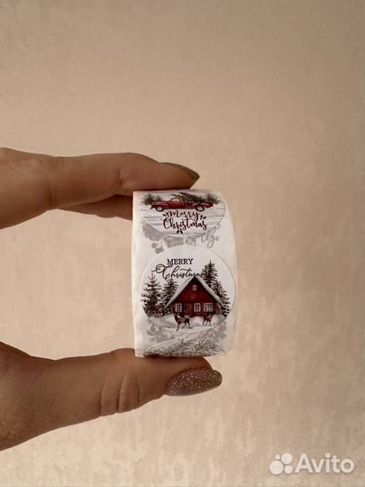 Новогодние наклейки стикеры круглые, рулон 500 шт