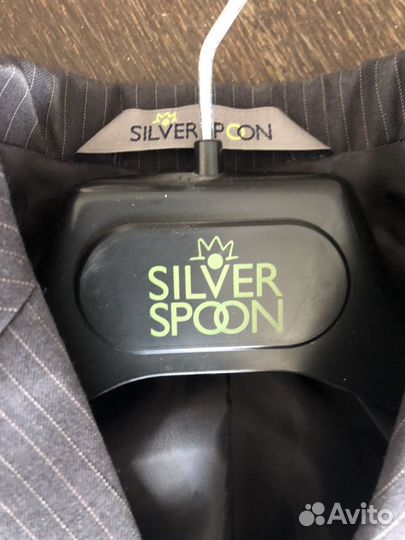 Продам школьный костюм на первоклассника