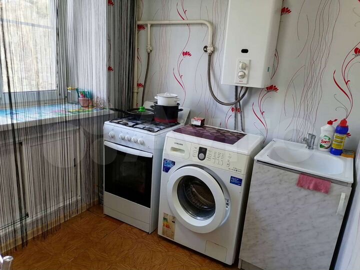 2-к. квартира, 54 м², 3/5 эт.