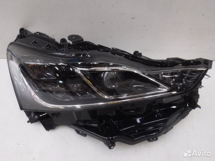 Фара правая Lexus IS200t/IS250/IS300/IS300h/IS350