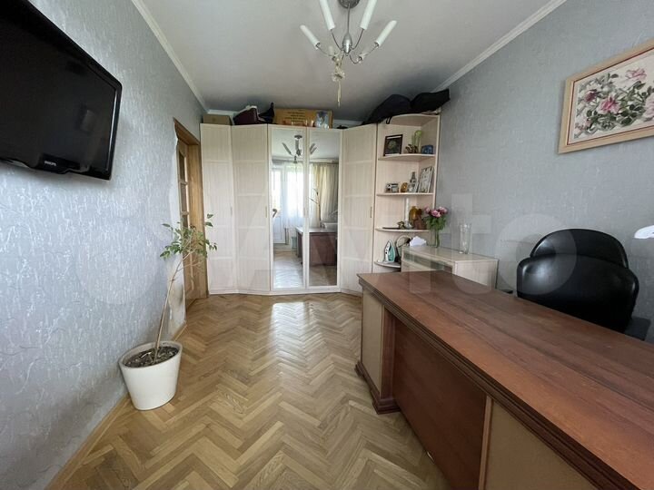 2-к. квартира, 52 м², 8/14 эт.