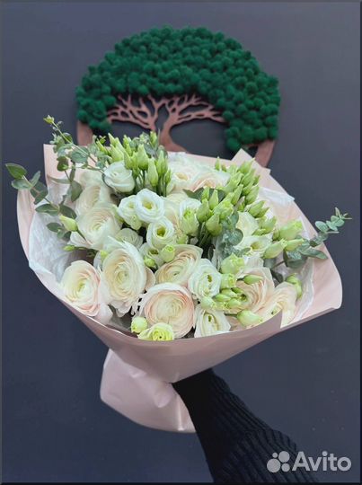 Свежие цветы с доставкой по Москве