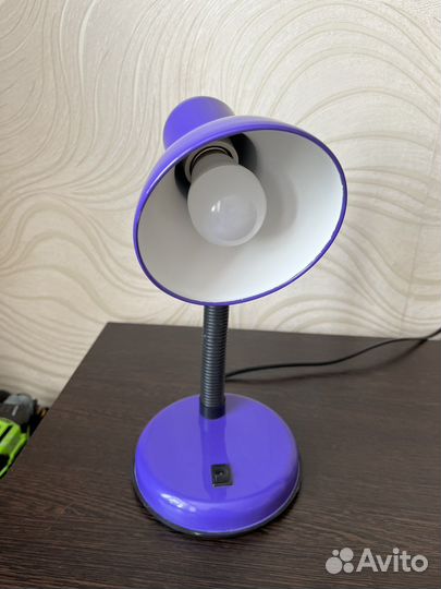 Лампа настольная