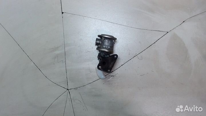 Клапан рециркуляции газов Volkswagen Passat 5, 199