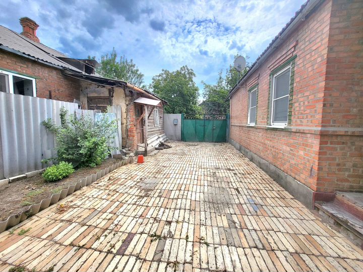 Дом 51 м² на участке 2,2 сот.