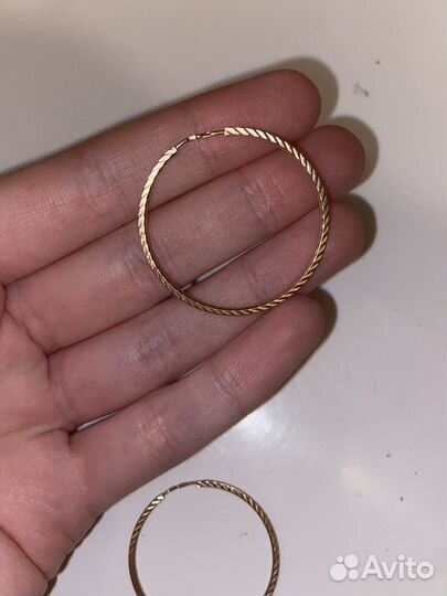 Золотые серьги