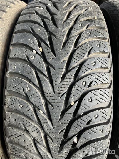 Yokohama Ice Guard Stud IG55 215/55 R17