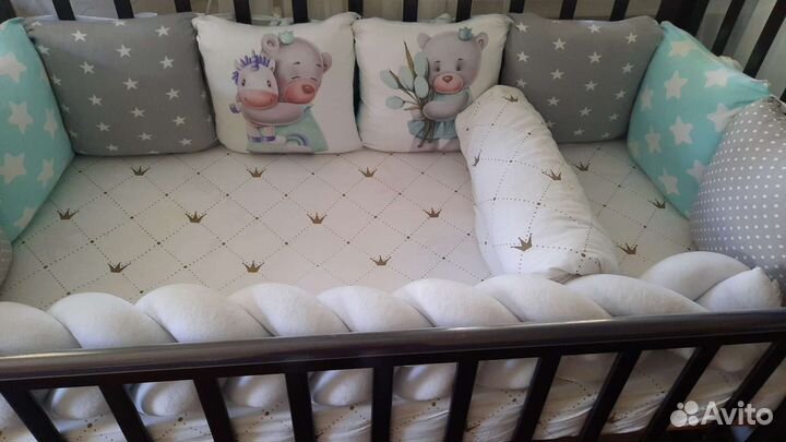 Бортики в детскую кроватку