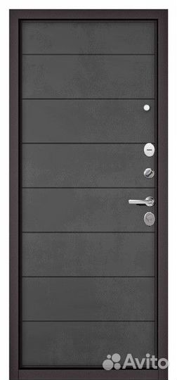 Дверь входная металлическая в квартиру