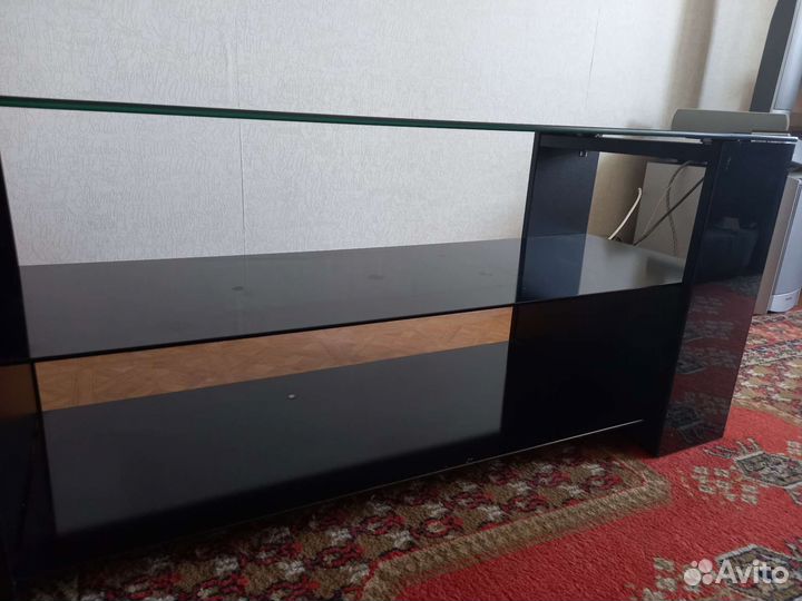 Тумба под телевизор