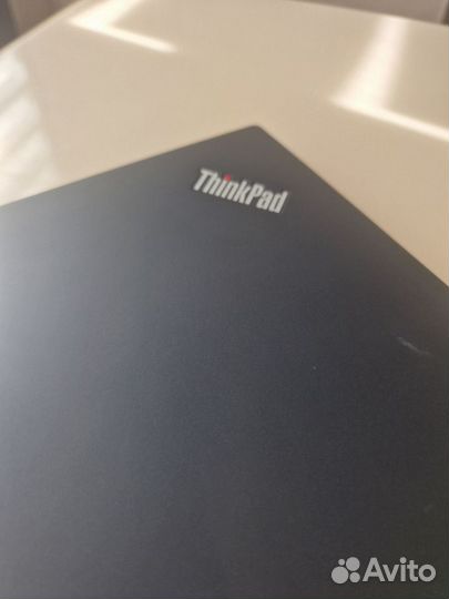 Lenovo thinkpad x1 carbon gen 5 i7 8gb 256gb