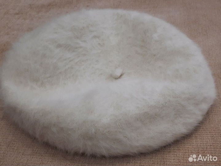 Берет женский ангора зимний