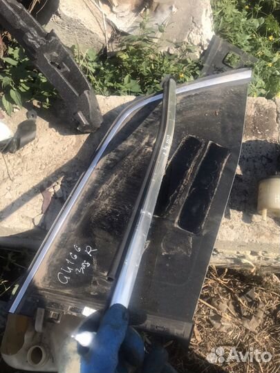 Задняя правая форточка Мерседес Gl166 Mercedes gls