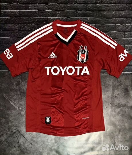 Фтболка adidas besiktas