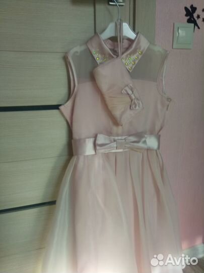 Платье праздничное на девочку