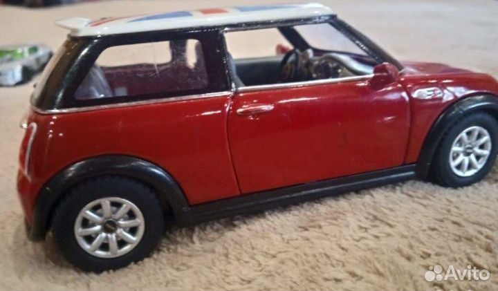 Пакет машинок (12шт.)