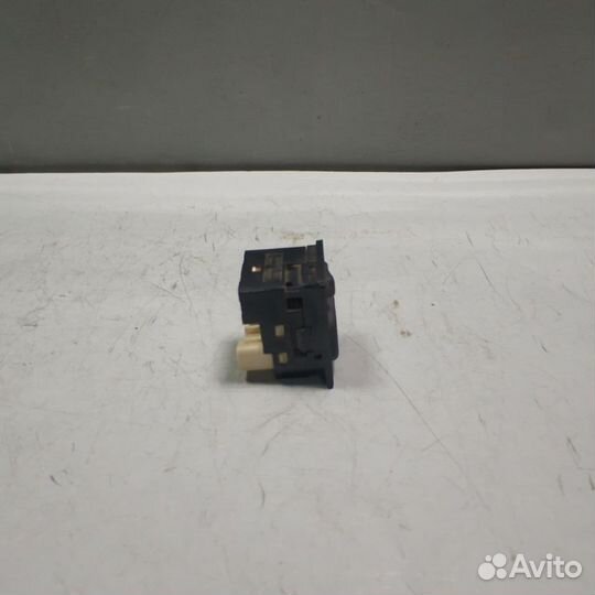 Кнопка регулировки зеркал Toyota Corolla E150