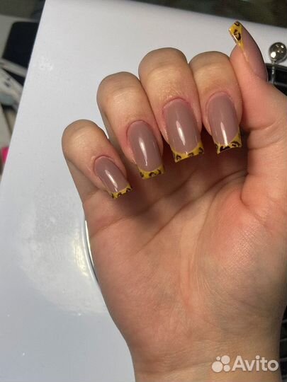 Маникюр на дому
