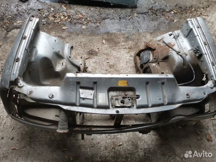 Передняя панель,телевизор Газ 31105 седан 2.3 2005