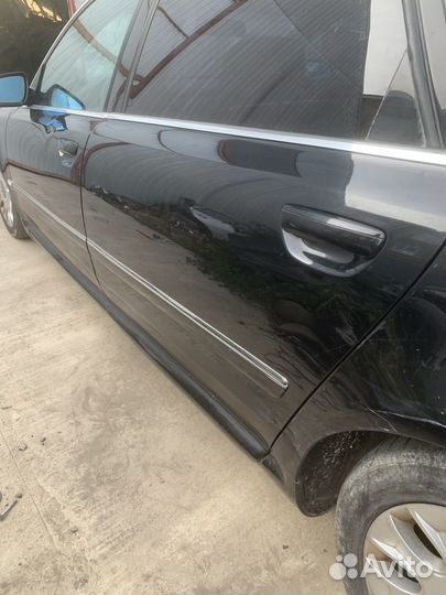 Задняя левая дверь Audi A8 Long