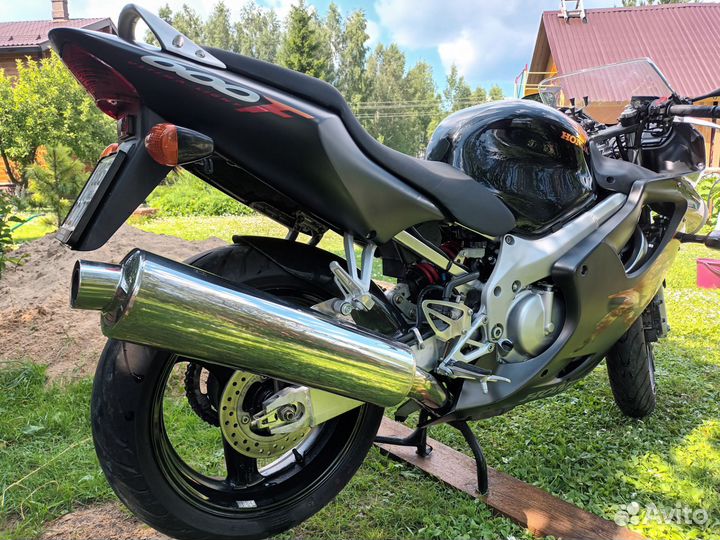 Honda CBR600F4