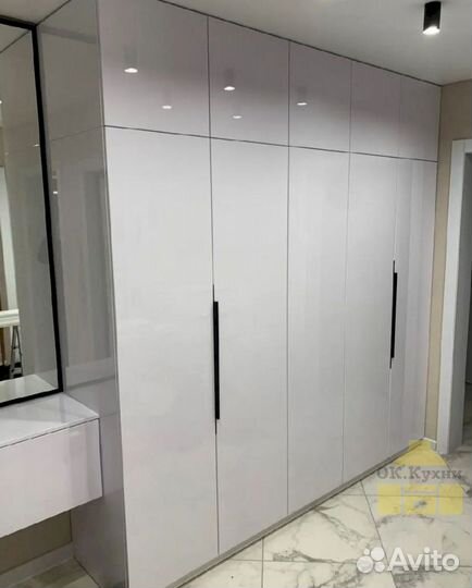 Шкафчик для ванной