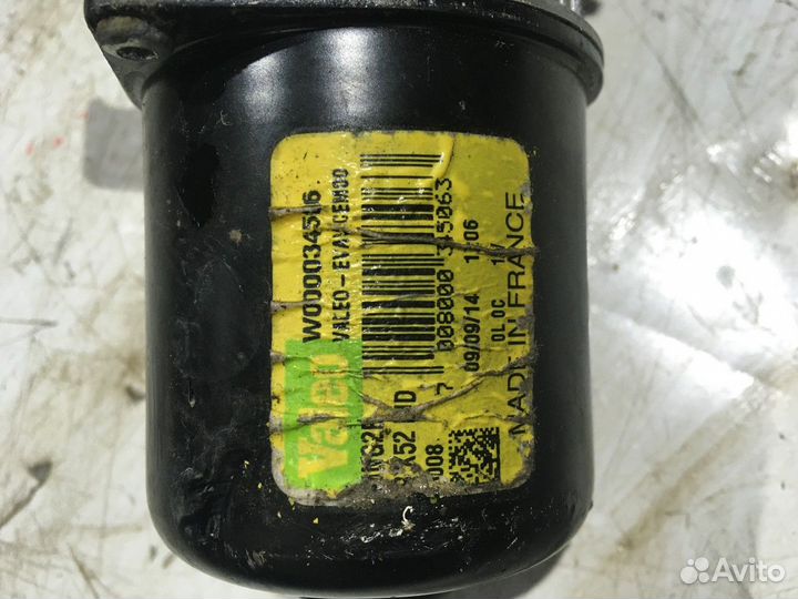 Моторчик стеклоочистителя передний (Renault Logan)