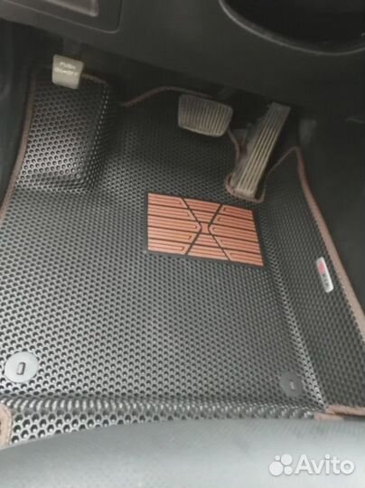 EVO автоковрики 3Д с бортиками Sunra