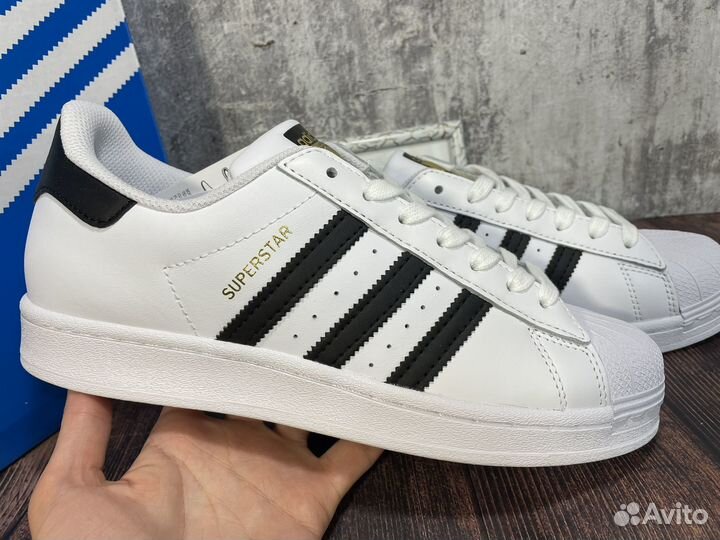 Adidas superstar