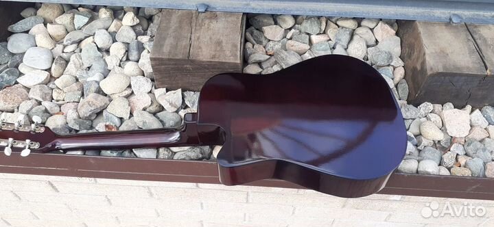 Гитара акустическая цвет натуральный