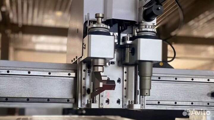 Плоттер режущий планшетный