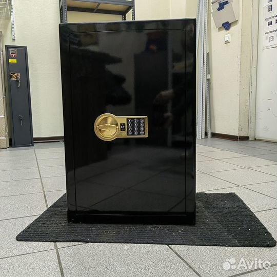 Сейф для денег и документов