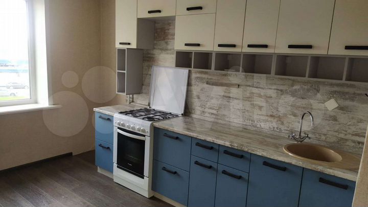 2-к. квартира, 54 м², 4/10 эт.