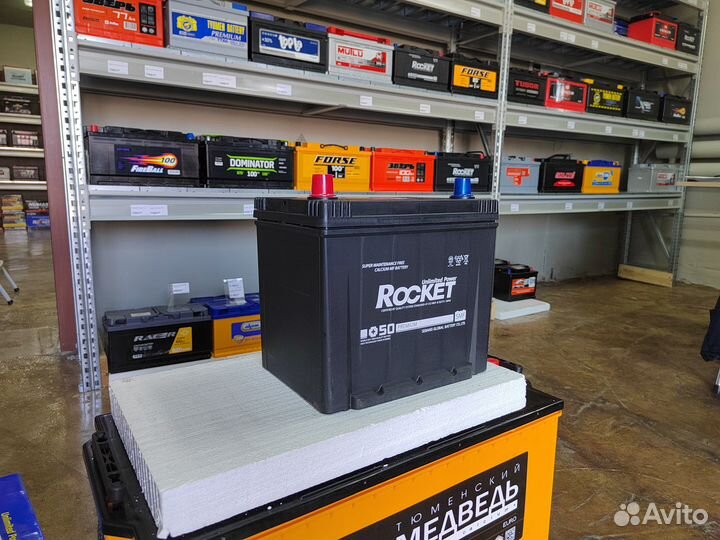 Аккумулятор Rocket SMF 70 Ач прям 630 А