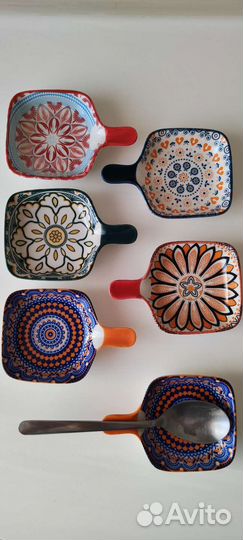 Керамическая тарелка, подставка под ложки