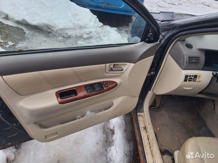 Продаю на запчасти китайские авто бад F3