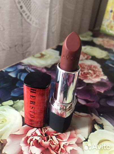 Помада Avon