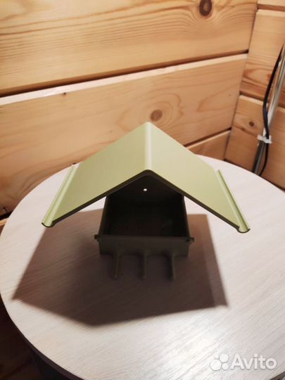 Кормушка для птиц скворечник