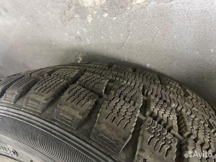 Goodyear UltraGrip Ice Navi Neo 205/55 R16 89Q