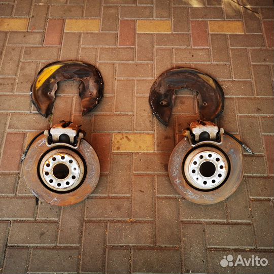 Тормоза задние Passat B6 R36 310х22