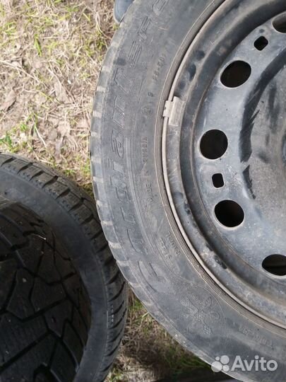 Pirelli Carrier 185/60 R15