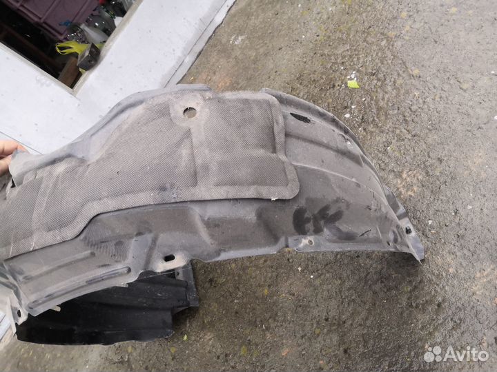 Подкрылок передний левый Toyota Caldina AT246