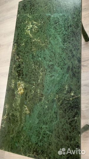 Столы из нефрита