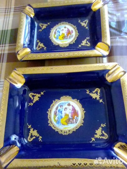 Набор пепельниц кобальт из 2-х штук.Чехия