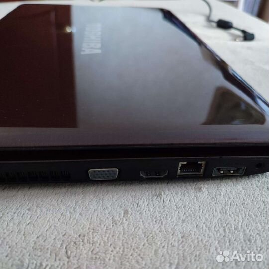 Ноутбук toshiba