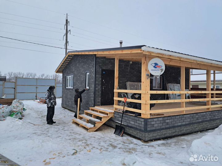 Плотник строитель