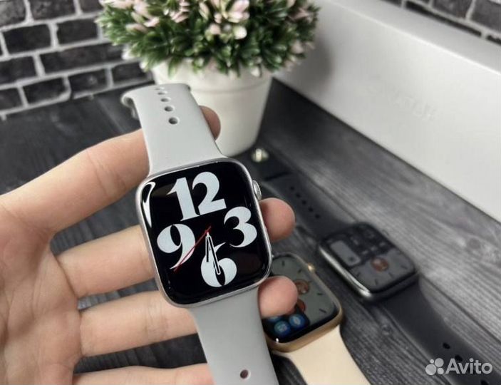 Apple Watch 9 + безрамочный экран (на гарантии)