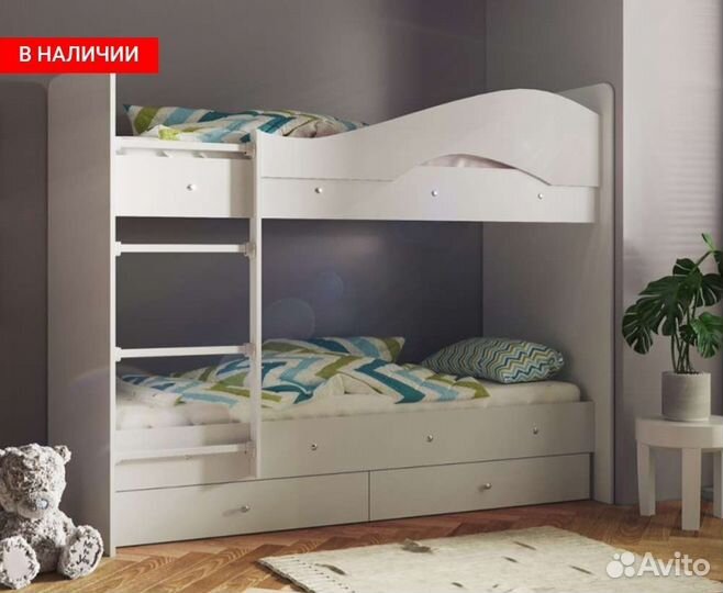 Двухъярусная кровать