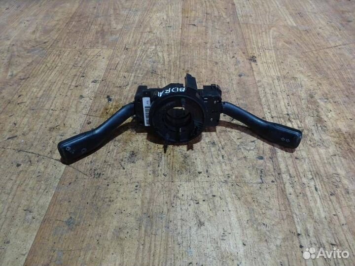 Переключатель подрулевой Volkswagen Bora A4 1998